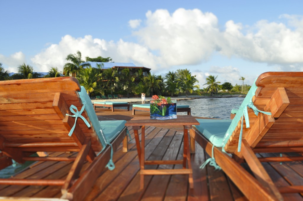 Pier Lounges - Between 2 Plus Lounges to Beach - Belize Resort - Chabil Mar