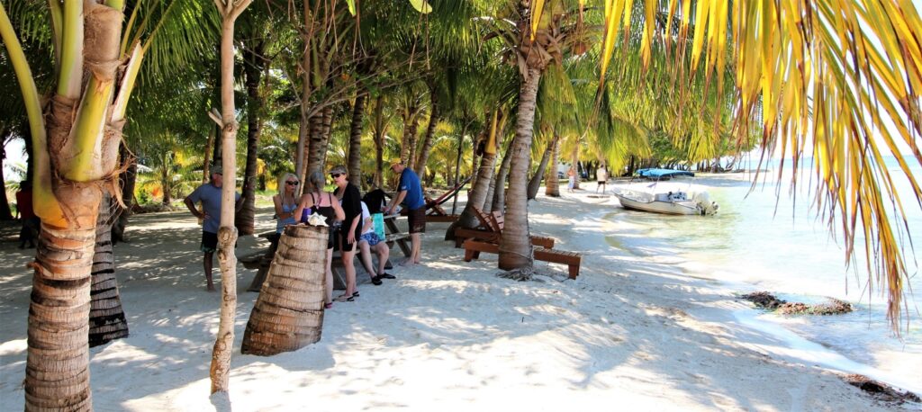 Moho caye
