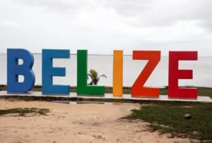 Fly in Comfort to Belize: The Top Airlines to Get You There